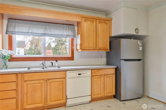 $520,000 | 77 South Welcome Slough Road, Cathlamet, WA 98612