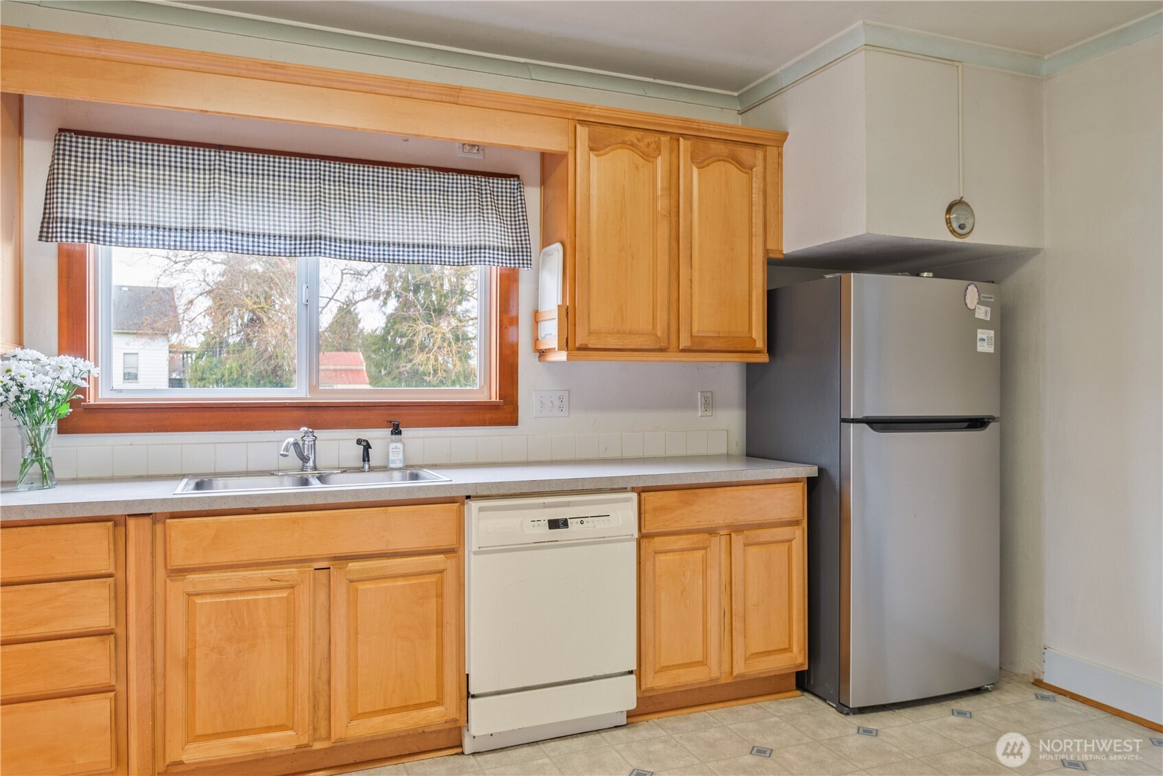 77 South Welcome Slough Road Cathlamet, WA 98612 - Photo 7 of 29