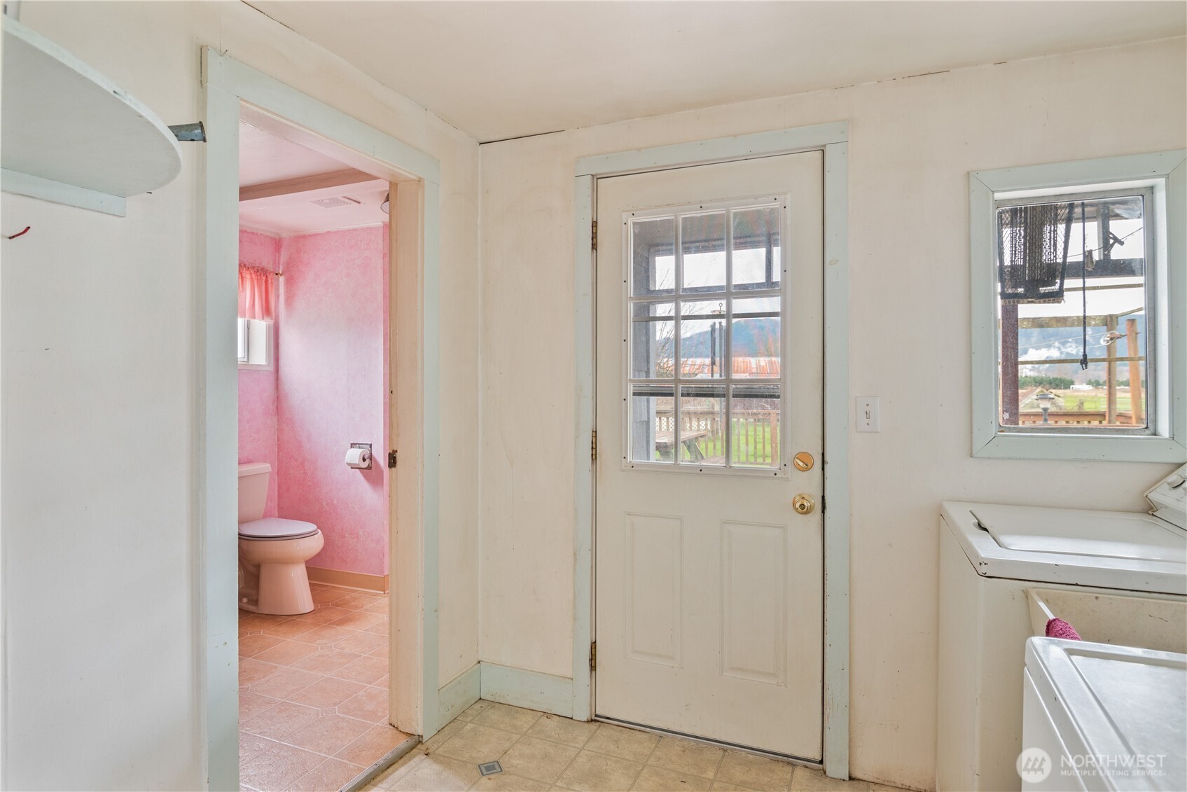 77 South Welcome Slough Road Cathlamet, WA 98612 - Photo 8 of 29