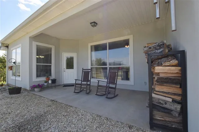 $334,000 | 52364 Shore Drive, Bogalusa, LA 70427