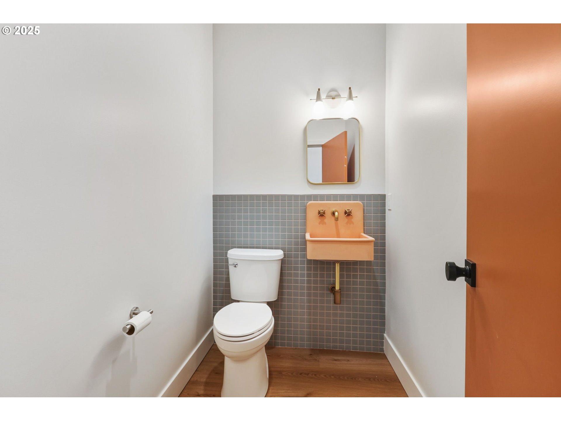8014 Southwest 54th Avenue Portland, OR 97219 - Photo 18 of 44