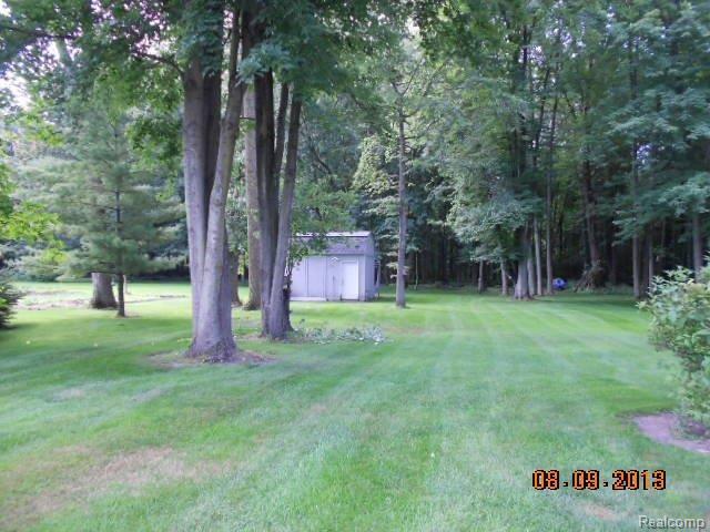 35505 Ash Road New Boston, MI 48164 - Photo 28 of 35 DSCN1654.jpg