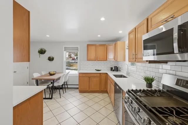 $550,000 | 12 Johnson Place, Norwood, MA 02062