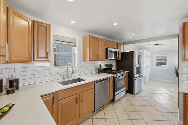 $550,000 | 12 Johnson Place, Norwood, MA 02062