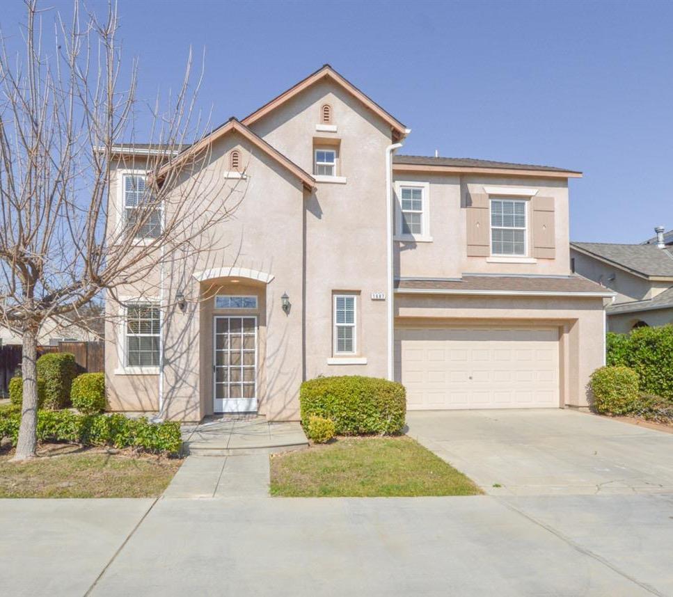 1687 Glen Oban Lane Clovis, CA 93619 - Photo 1 of 20 Front view 1