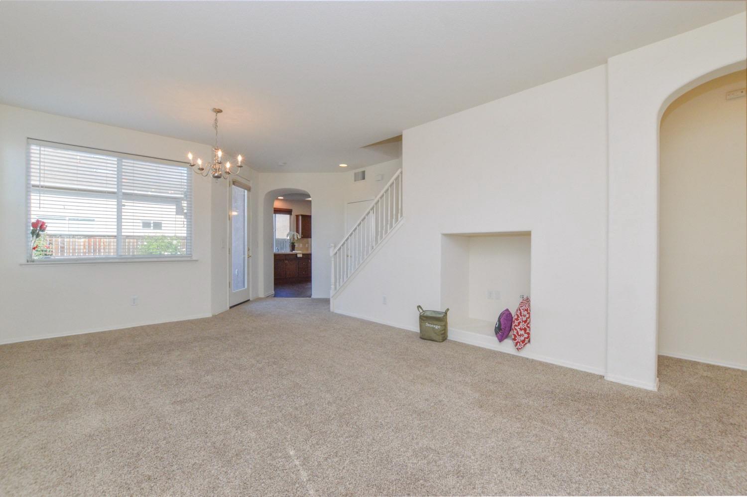 1687 Glen Oban Lane Clovis, CA 93619 - Photo 5 of 20