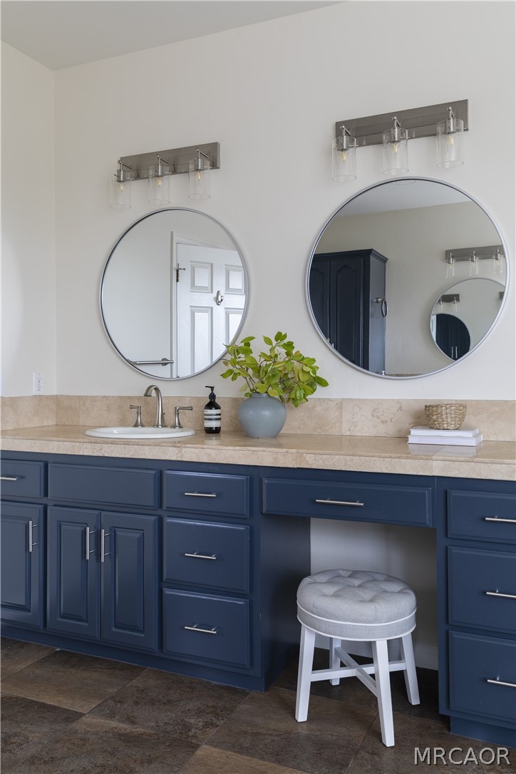 28537 North Shore Road Lake Arrowhead, CA 92352 - Photo 13 of 32