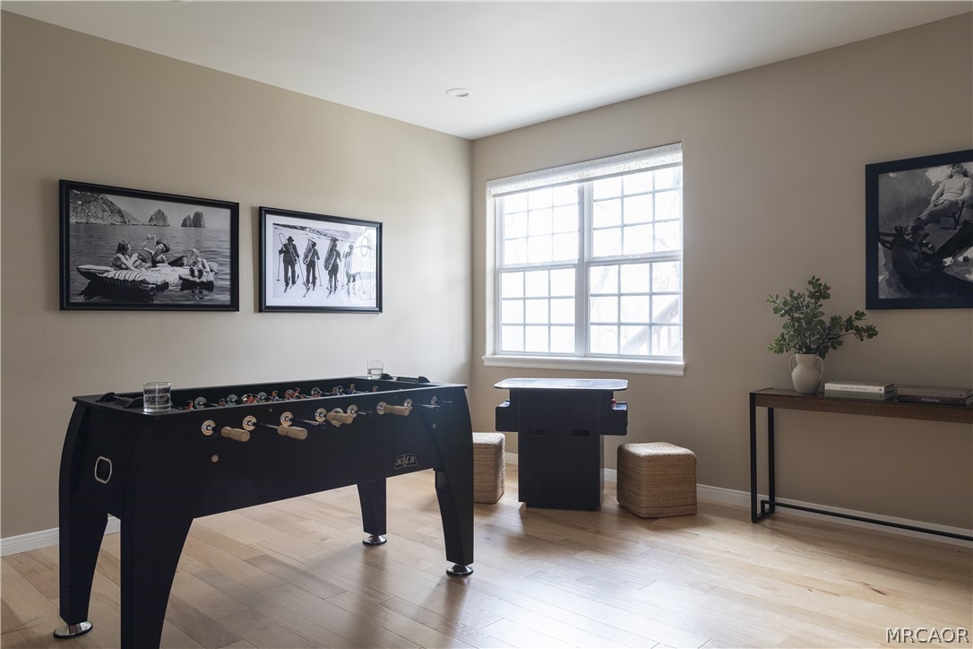 28537 North Shore Road Lake Arrowhead, CA 92352 - Photo 17 of 32