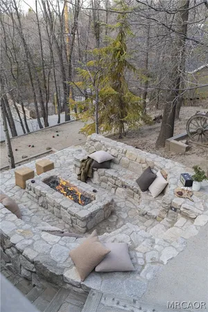 $2,350,000 | 28537 North Shore Road, Lake Arrowhead, CA 92352