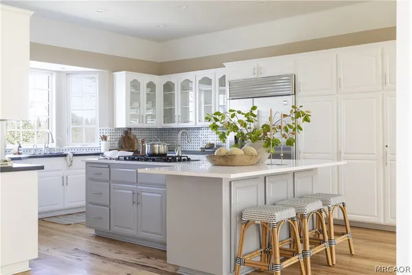 $2,350,000 | 28537 North Shore Road, Lake Arrowhead, CA 92352