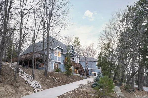 $2,350,000 | 28537 North Shore Road, Lake Arrowhead, CA 92352
