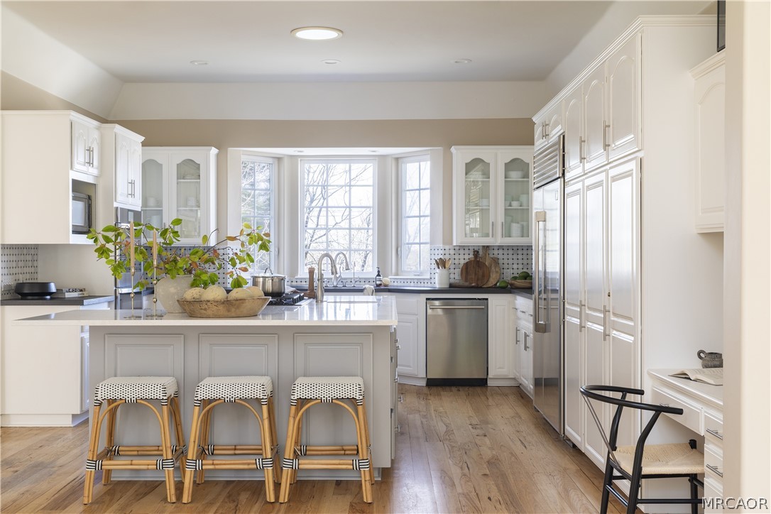 28537 North Shore Road Lake Arrowhead, CA 92352 - Photo 4 of 32