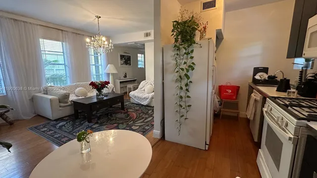 $412,900 | 4812 Pine Tree Drive, Unit 204, Miami Beach, FL 33140