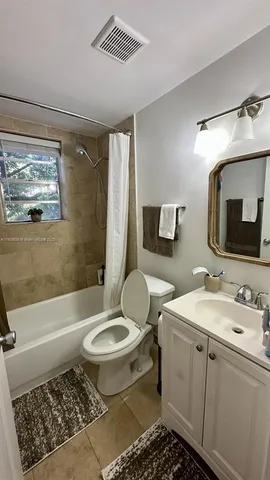 $412,900 | 4812 Pine Tree Drive, Unit 204, Miami Beach, FL 33140