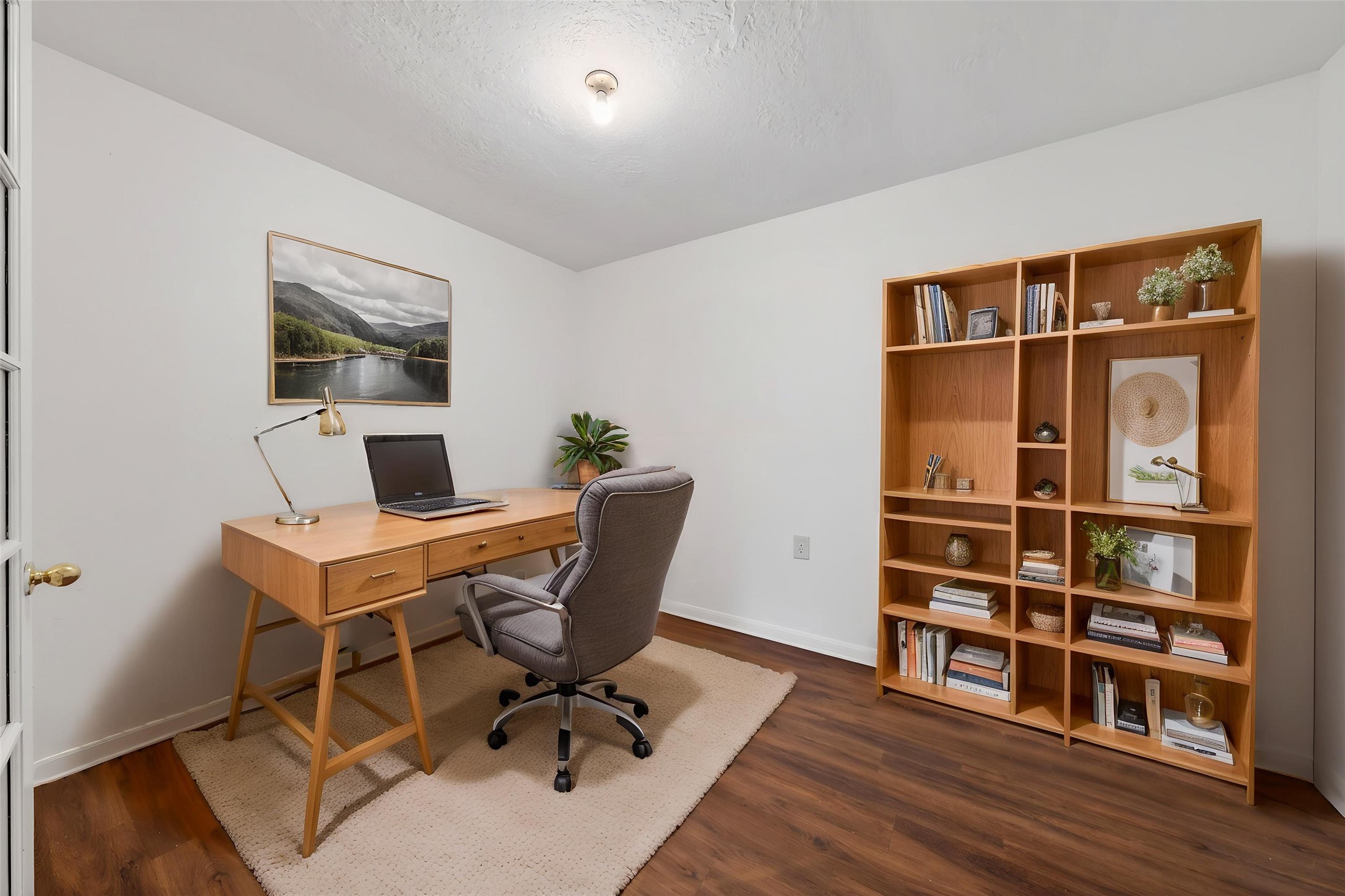 418 Texas Street Tomball, TX 77375 - Photo 20 of 31 Flex Space. (Virtually staged/AI enhanced). Image does not represent actual property as is.