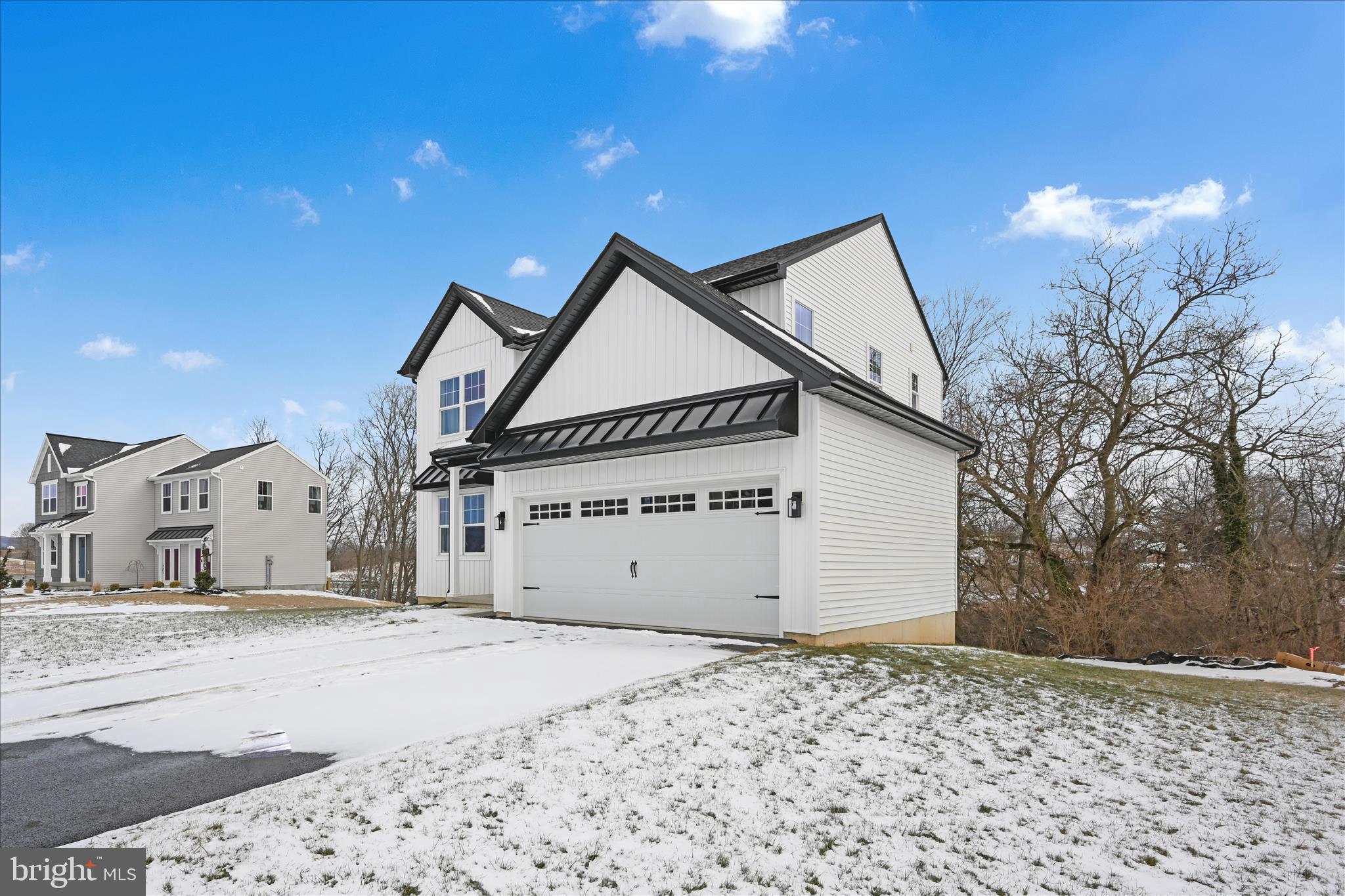 229 Pilgrim Drive Lancaster, PA 17603 - Photo 4 of 28 Front