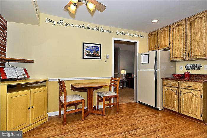 17317 Hughes Road Poolesville, MD 20837 - Photo 3 of 29 Kitchen