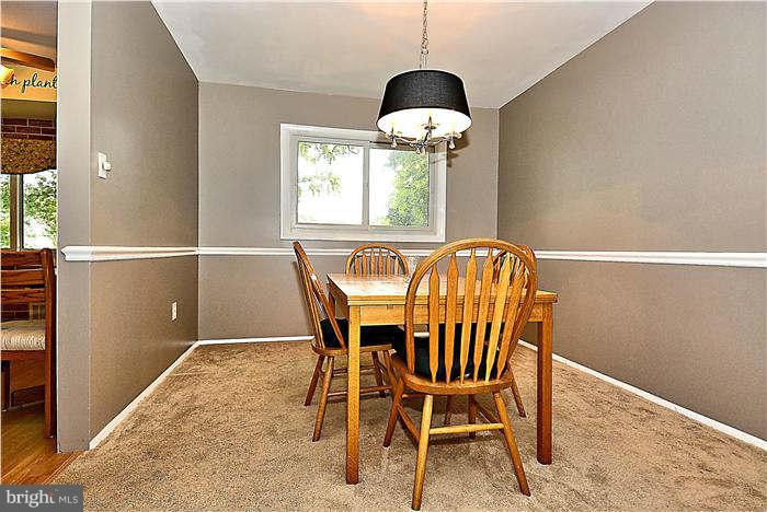 17317 Hughes Road Poolesville, MD 20837 - Photo 6 of 29 Dining Room