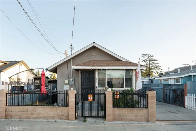 $439,900 | 310 East Center Street, Pomona, CA 91767