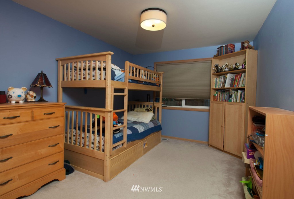 18609 139th Way Southeast Renton, WA 98058 - Photo 14 of 21 Gallery Image 14