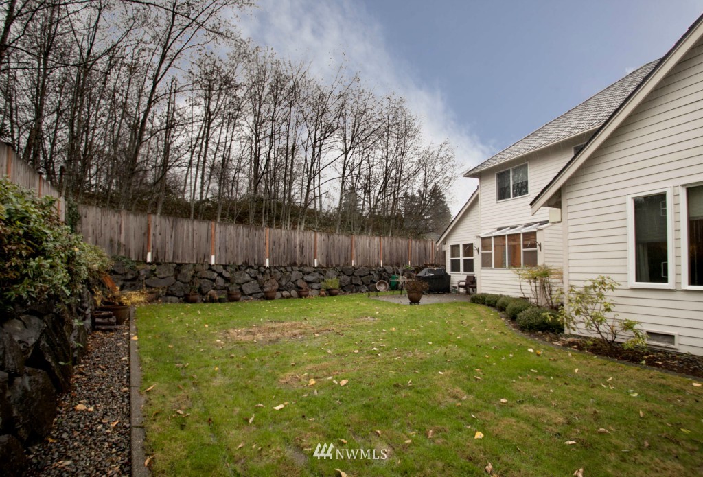 18609 139th Way Southeast Renton, WA 98058 - Photo 20 of 21 Gallery Image 20