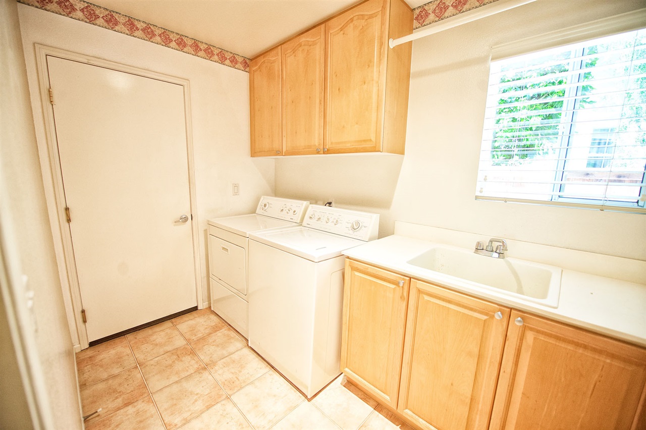 1066 Lighthouse Road Carlsbad, CA 92011 - Photo 9 of 25