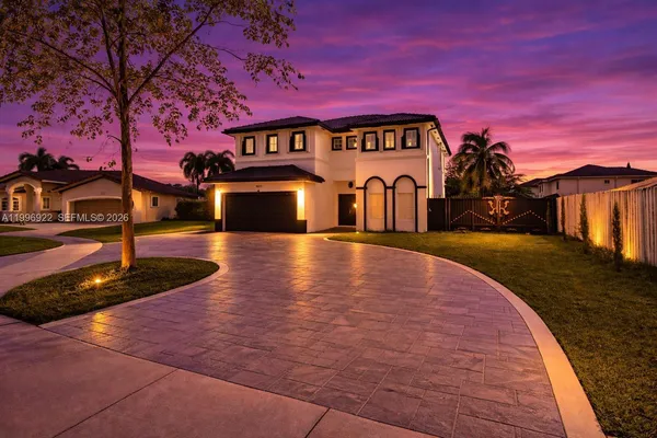 $7,000 | 15045 Southwest 38th Terrace, Unit 15045, Miami, FL 33185