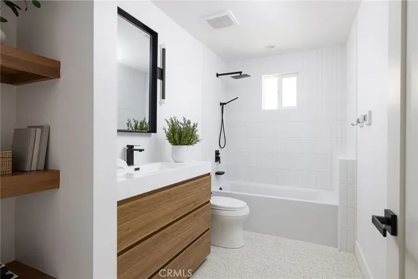 $2,650,000 | 1230 Crystal Cove Way, Seal Beach, CA 90740