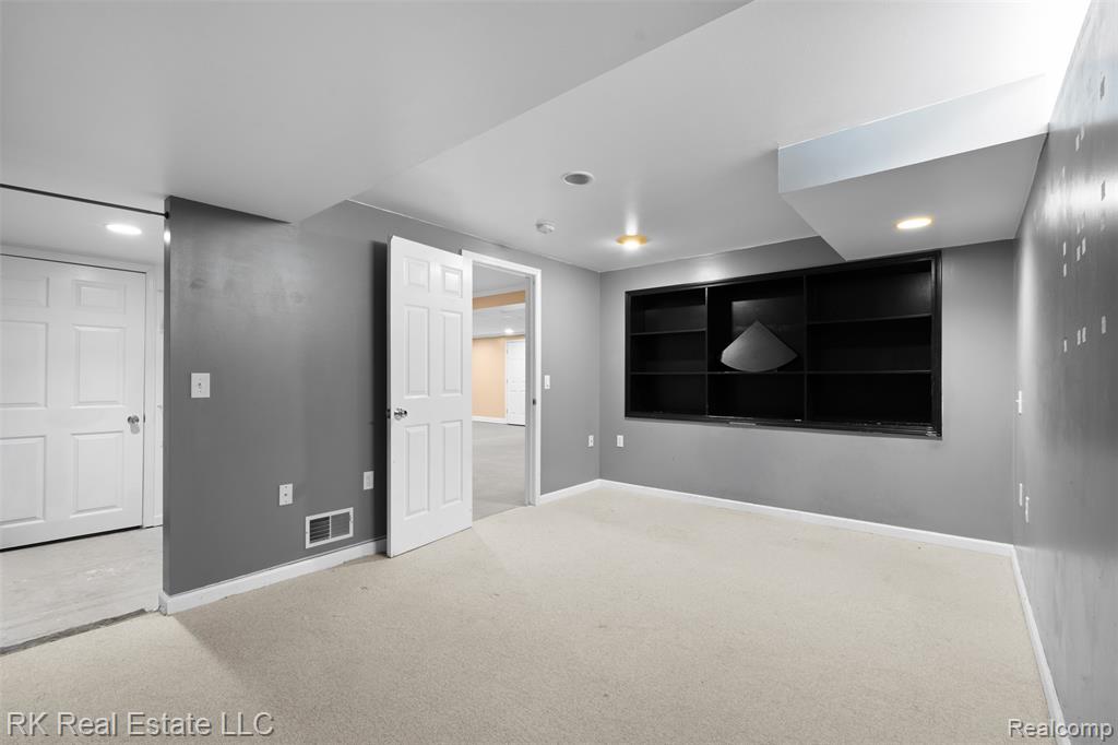 53114 Ridgewood Drive Chesterfield, MI 48051 - Photo 35 of 41