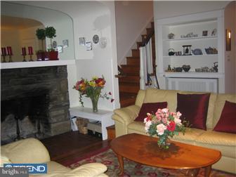 510 Merwyn Road Narberth, PA 19072 - Photo 4 of 12 Living Room
