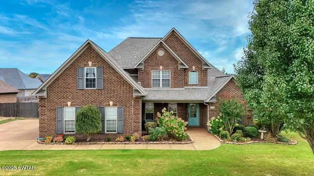 $399,900 | 376 Summit Drive, Medina, TN 38355