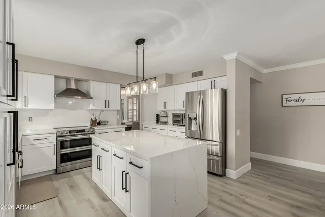 $730,000 | 987 East Divot Drive, Tempe, AZ 85283