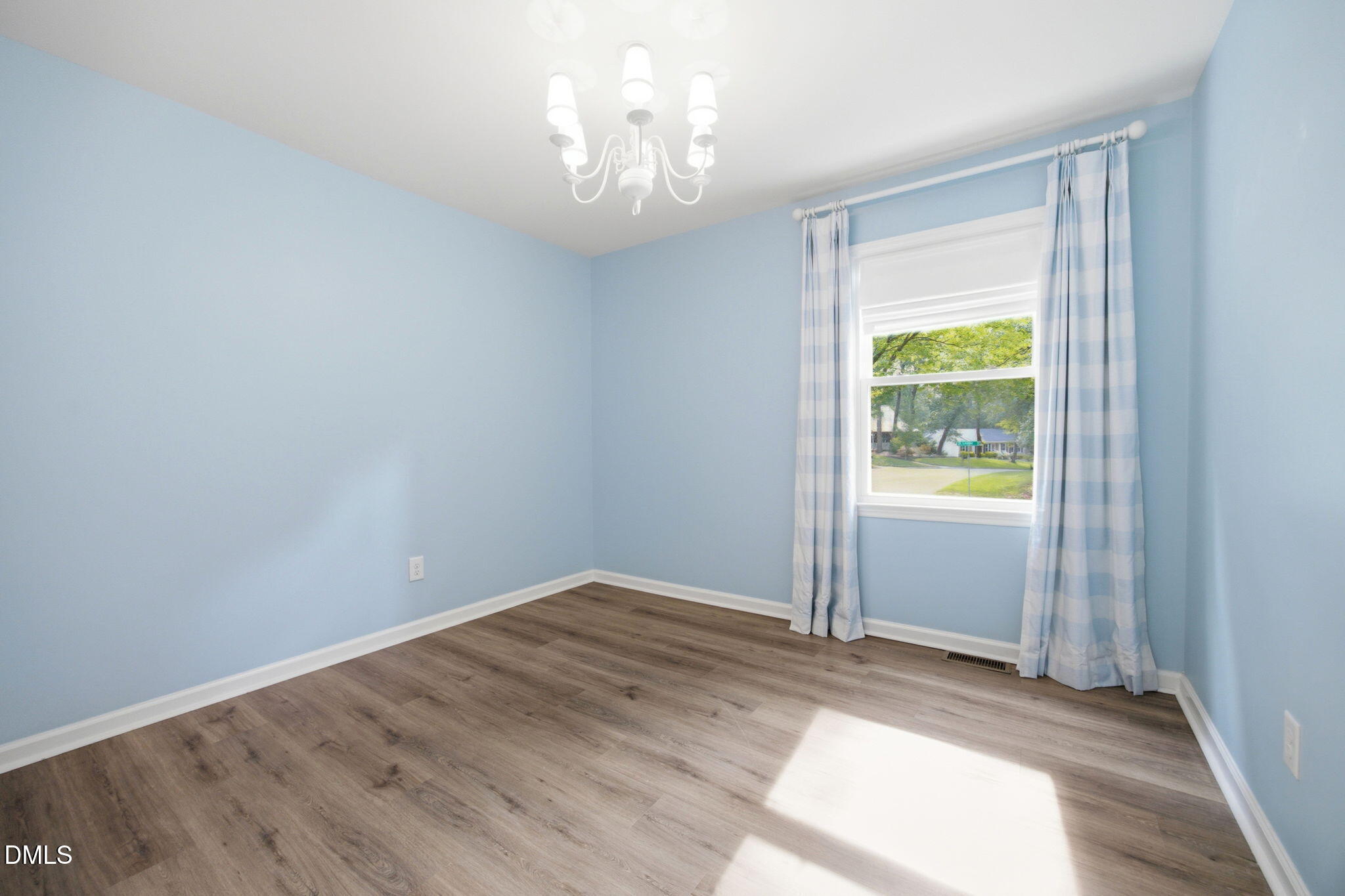 7217 St Ledger Drive Raleigh, NC 27613 - Photo 17 of 35 32-web-or-mls-IMG_4245_edit