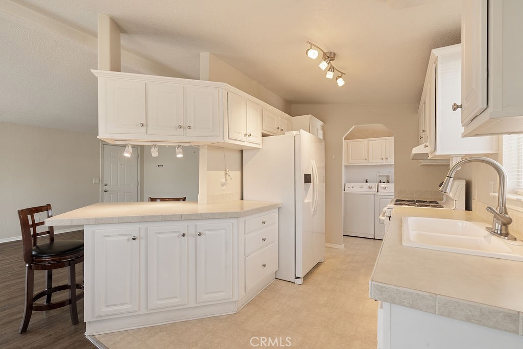 840 East Foothill, Unit 84 Azusa, CA 91702 - Photo 20 of 47
