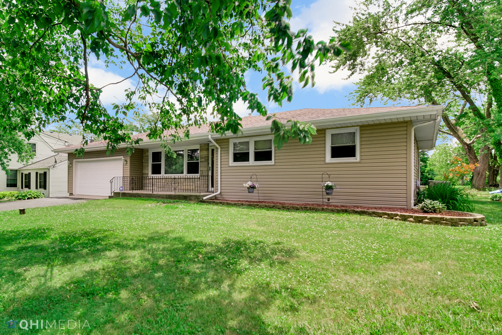 3537 Flossmoor Road Homewood, IL 60422 - Photo 2 of 21