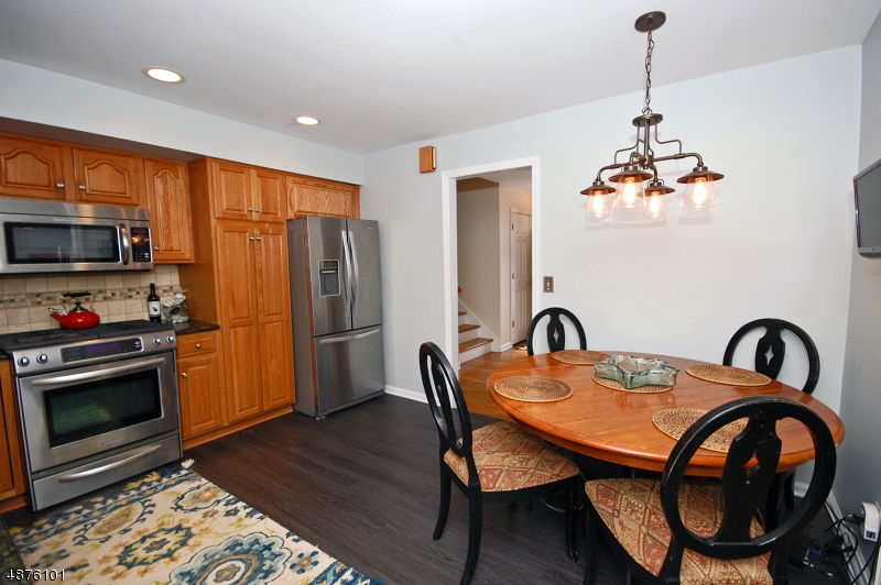 16 Deerfield Road New Providence, NJ 07974 - Photo 5 of 17 Gallery Image 5