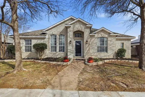 $435,000 | 1233 Valley Oaks Drive, Lewisville, TX 75067