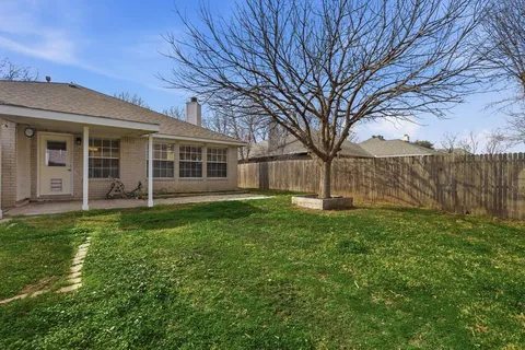 $435,000 | 1233 Valley Oaks Drive, Lewisville, TX 75067