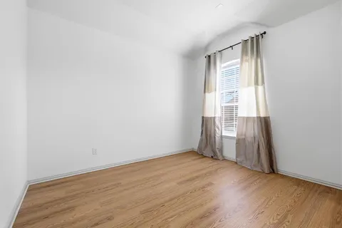 $435,000 | 1233 Valley Oaks Drive, Lewisville, TX 75067