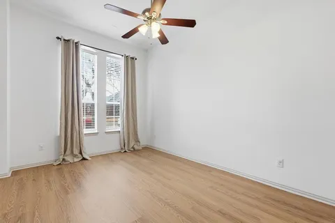 $435,000 | 1233 Valley Oaks Drive, Lewisville, TX 75067