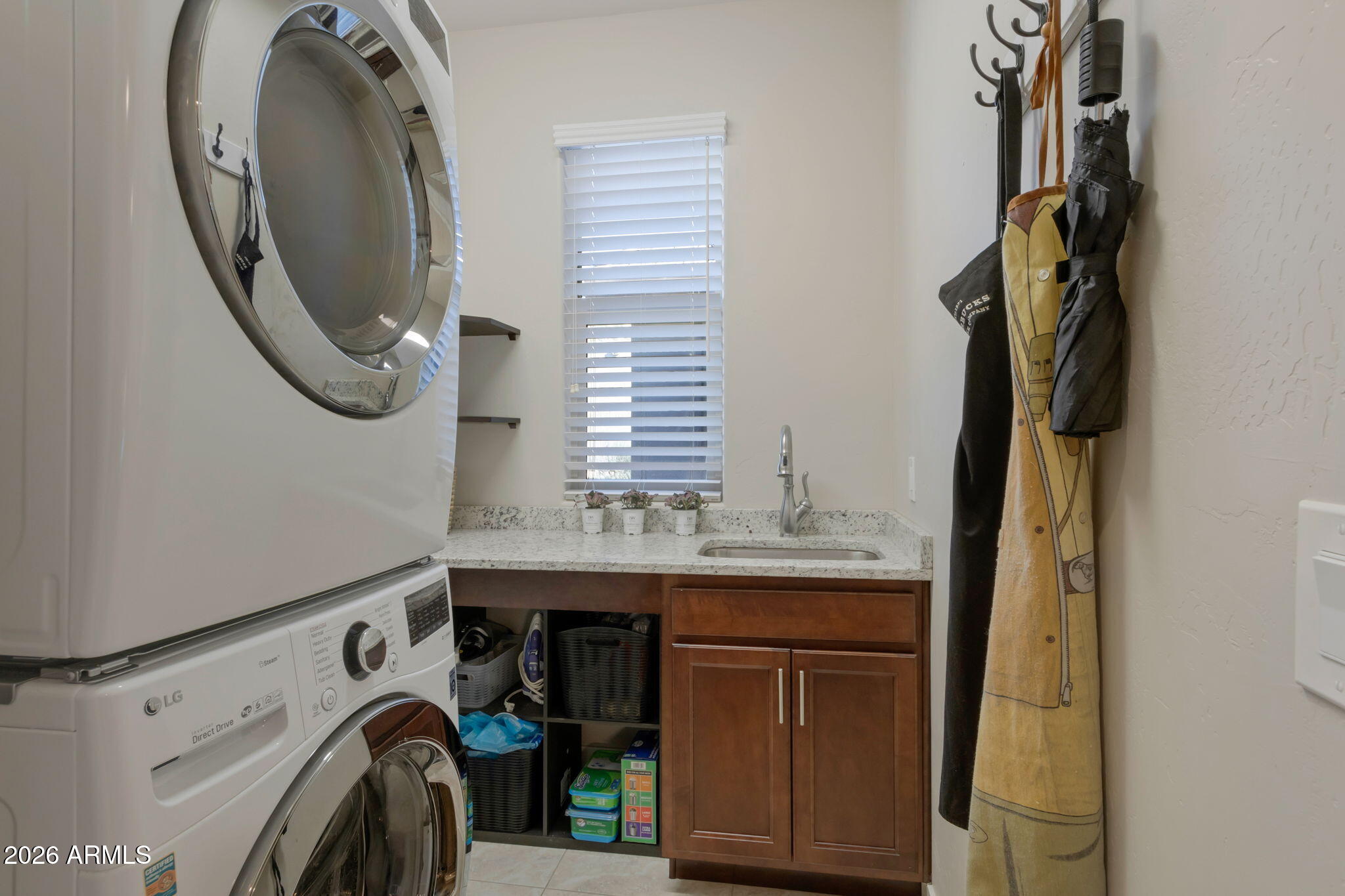 6135 North Cheney Court Rimrock, AZ 86335 - Photo 16 of 19 Laundry Room