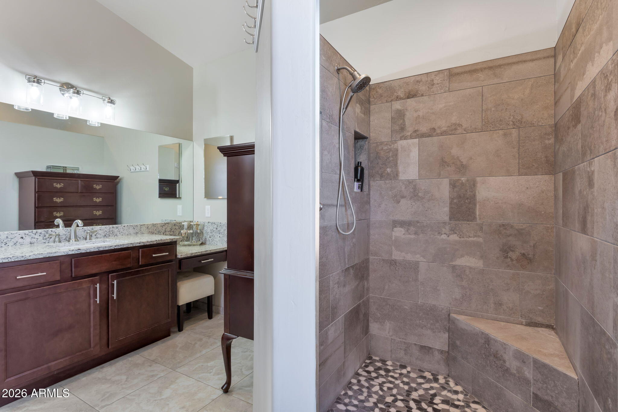 6135 North Cheney Court Rimrock, AZ 86335 - Photo 8 of 19 Primary Bath_2