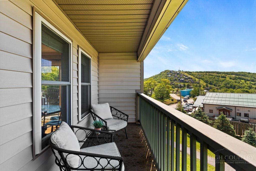 301 Pinnacle Inn Road, Unit 2218 Beech Mountain, NC 28604 - Photo 8 of 29