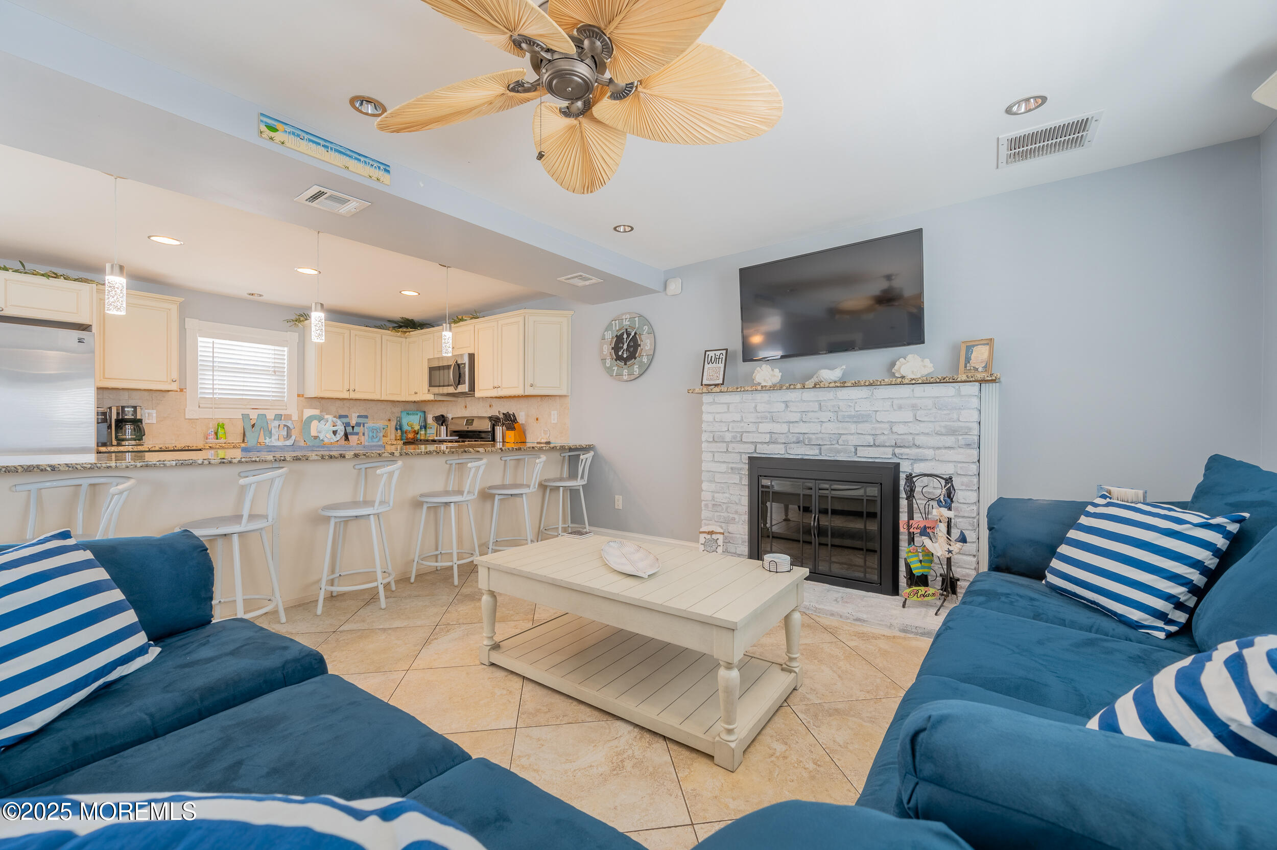 101 7th Avenue Seaside Heights, NJ 08751 - Photo 14 of 40 Living 2