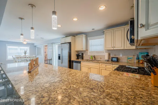 $7,800 | 101 7th Avenue, Seaside Heights, NJ 08751