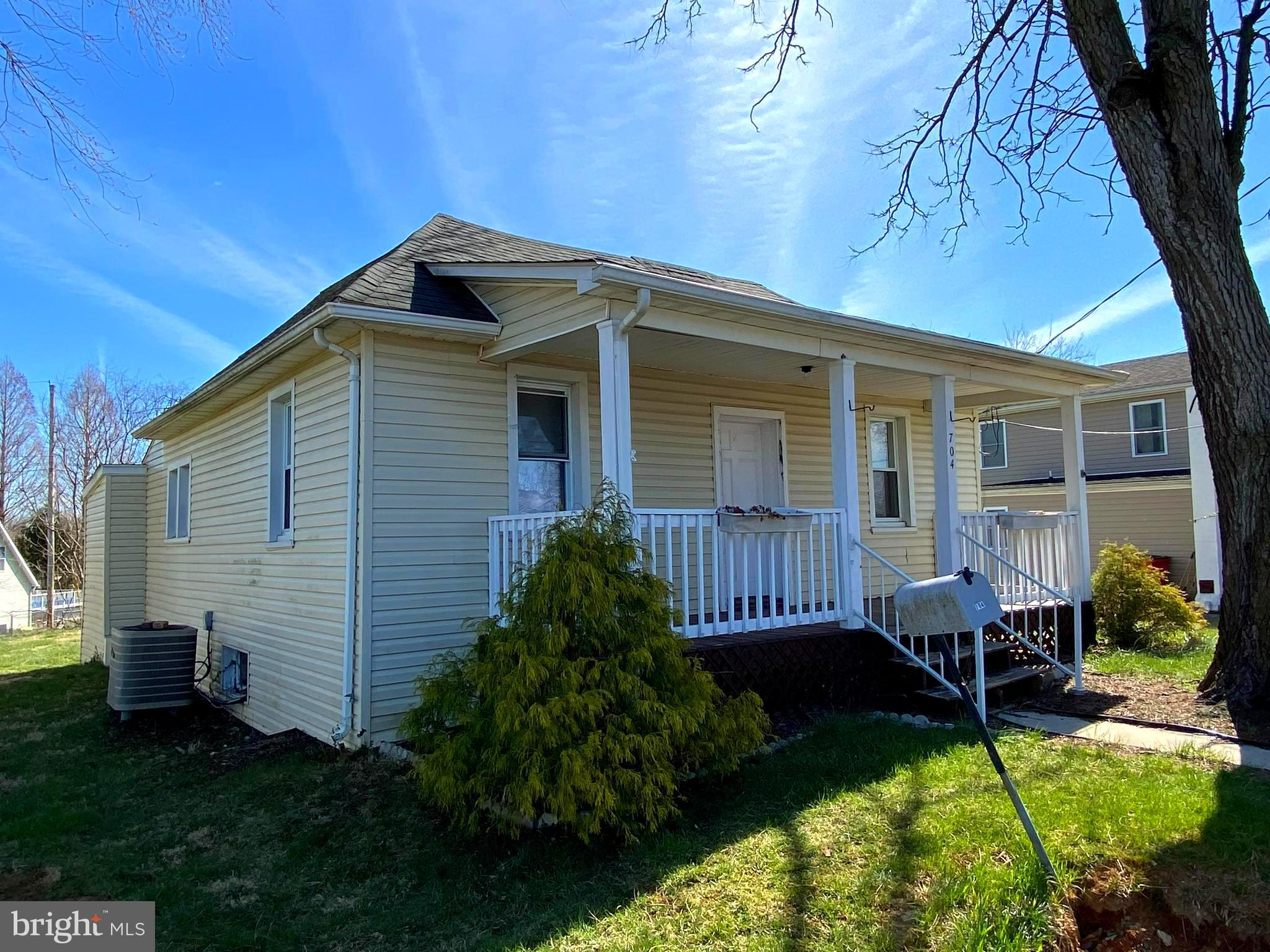 704 North Marshall Street Ranson, WV 25438 - Photo 1 of 21