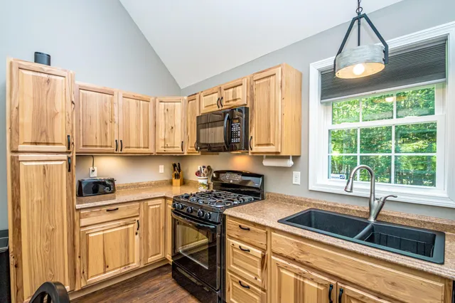 $448,500 | 43 Holbrook Hill Road, Stratford, NH 03590