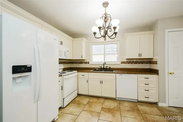 $2,105 | 1017 Providence Pointe Drive, Wentzville, MO 63385