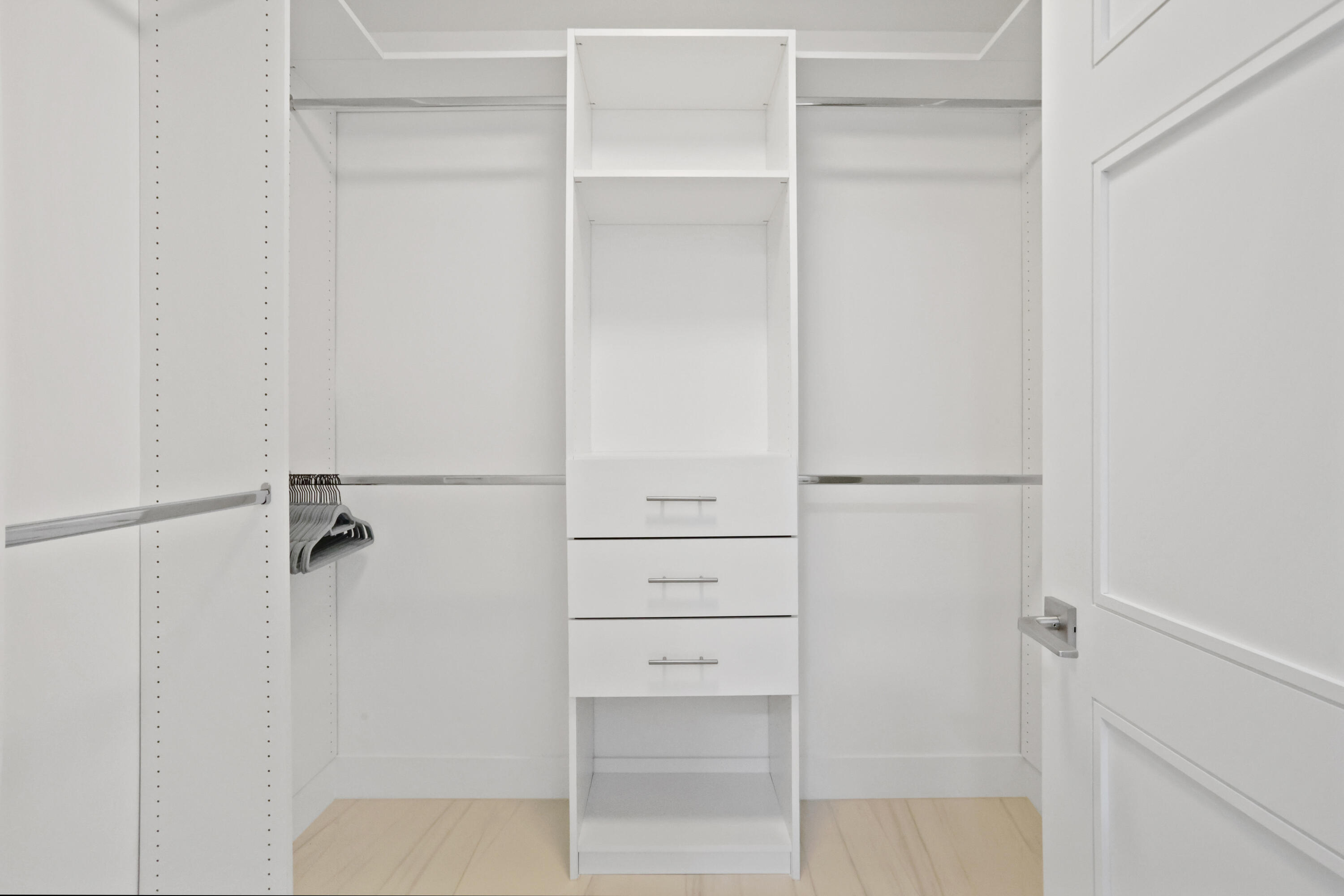 155 East Boca Raton Road, Unit 1114 Boca Raton, FL 33432 - Photo 25 of 61 Guest Suite Closet