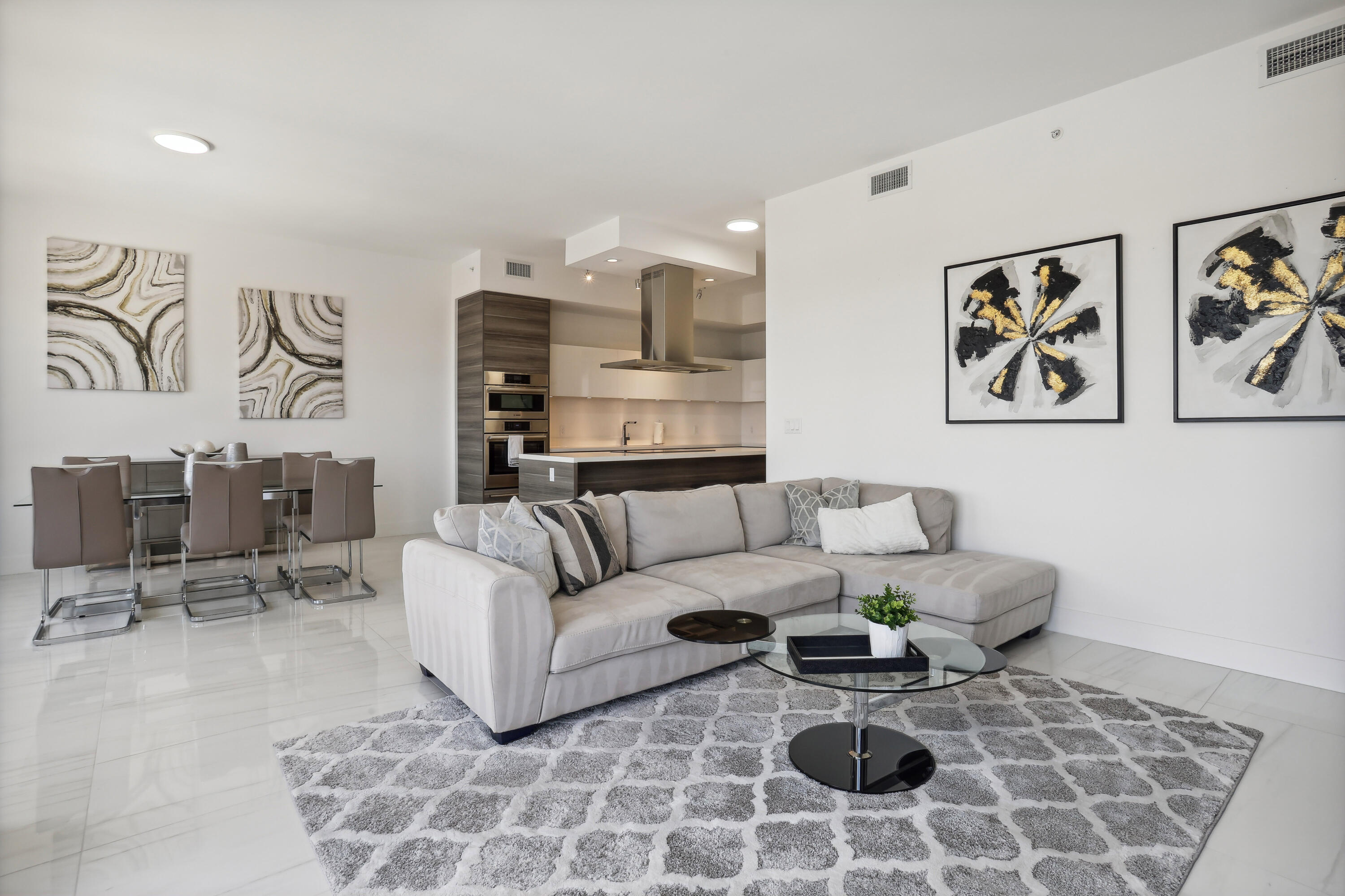 155 East Boca Raton Road, Unit 1114 Boca Raton, FL 33432 - Photo 9 of 61 Living Room